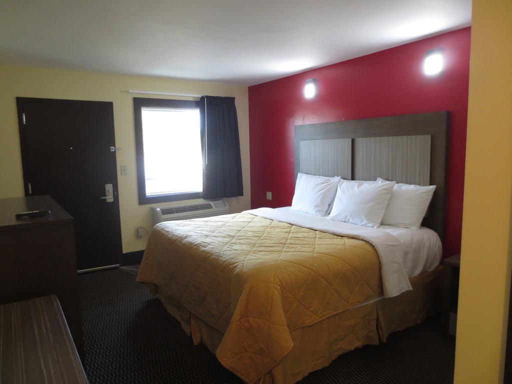 Brick Motor Inn Стая снимка