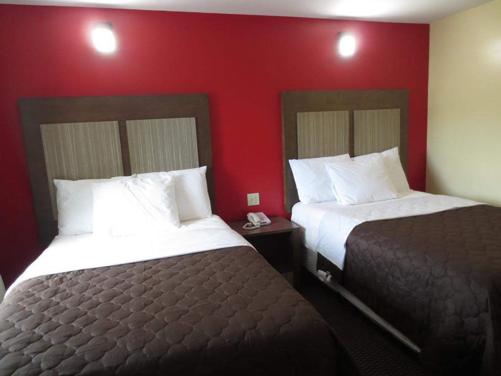 Brick Motor Inn Стая снимка