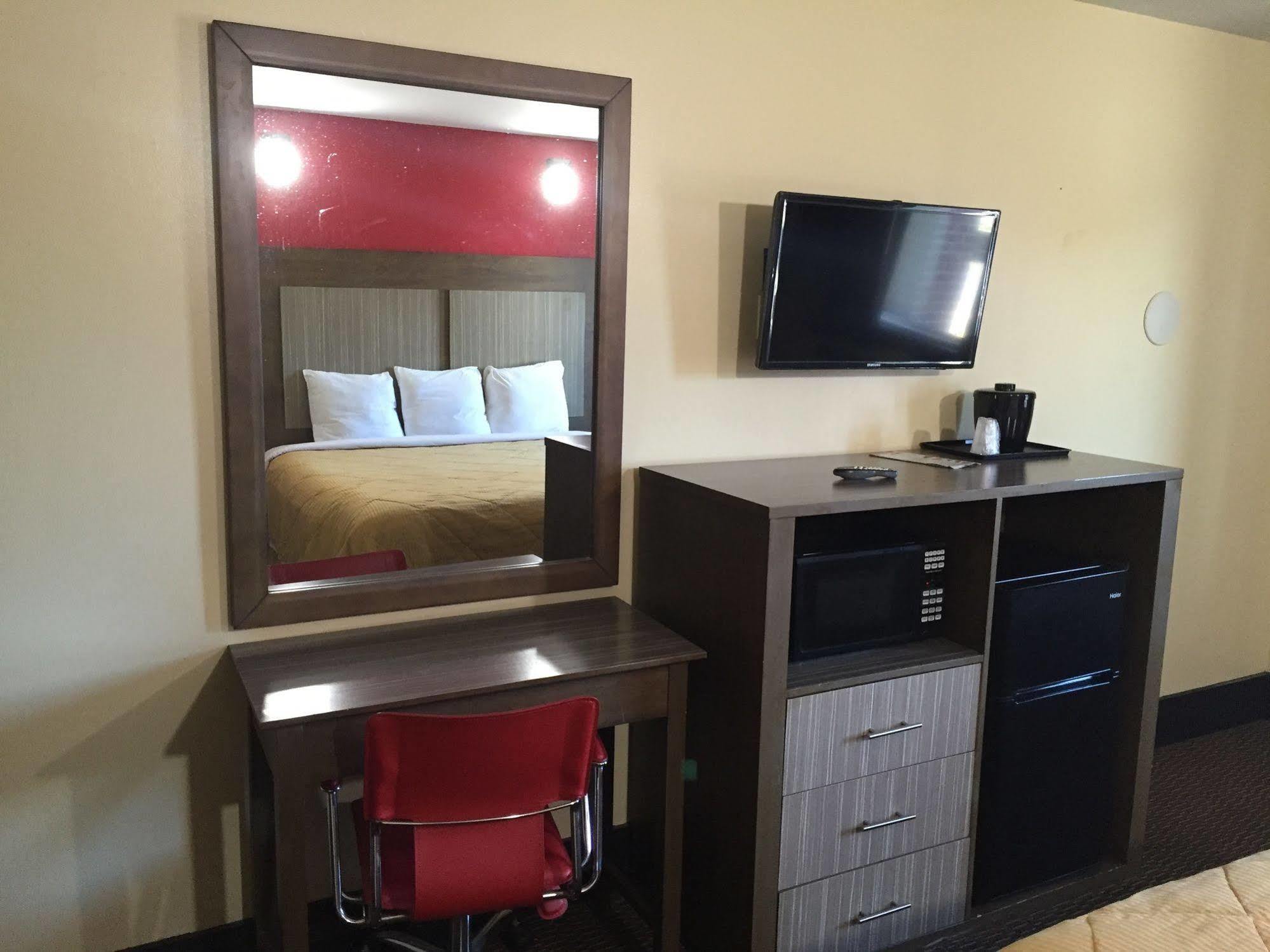 Brick Motor Inn Екстериор снимка